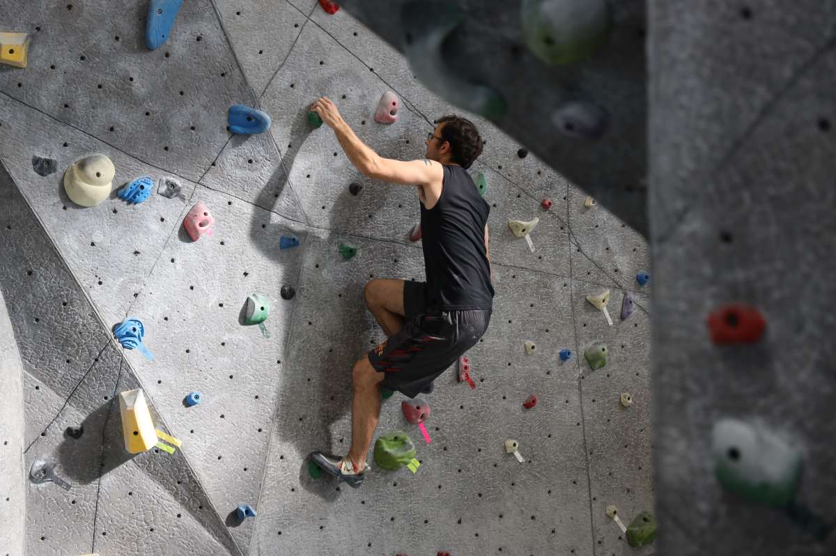 Lied bouldering wall
